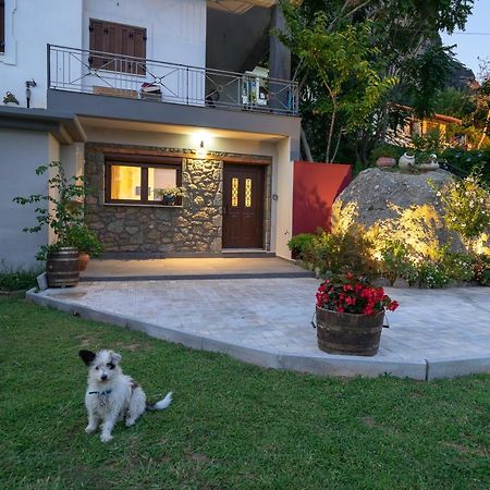 Apartamento Meteoron Theasis Kalambaka Exterior foto